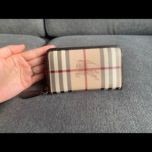 Authentic Burberry Zip Wallet